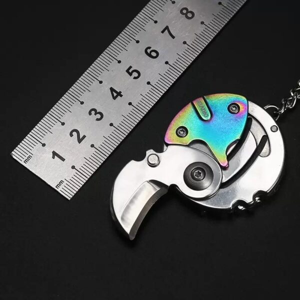 Multifunctional round folding hidden knife/screwdriver portable key hanger