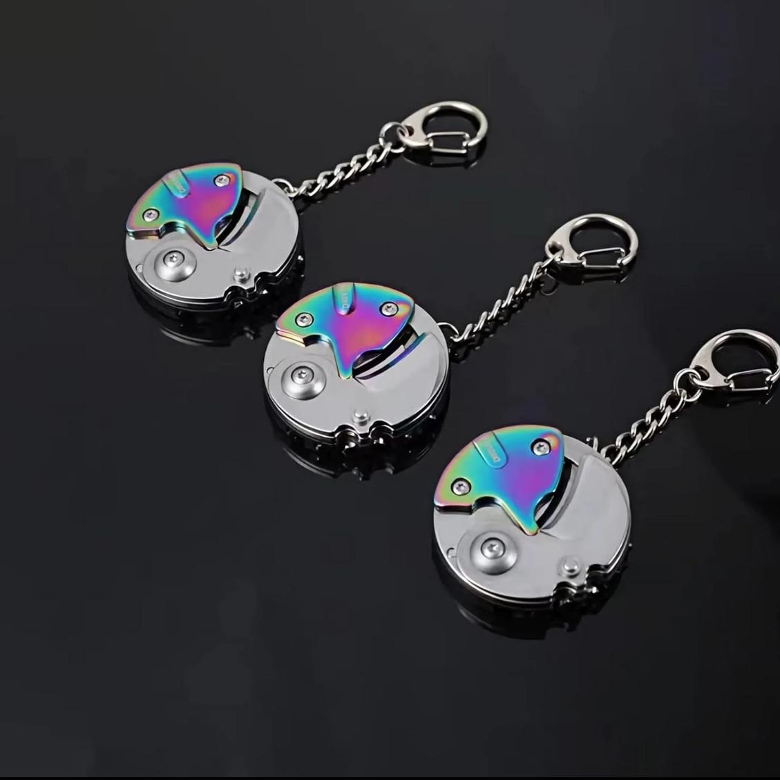 Multifunctional round folding hidden knife/screwdriver portable key hanger - Image 7
